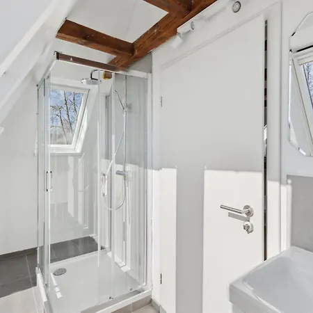 Hof Heideglueck شنيفردينغين