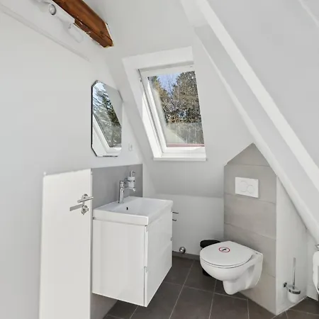 Hof Heideglueck شنيفردينغين