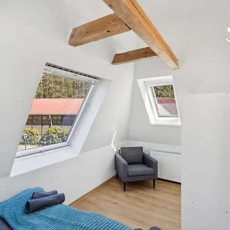 Hof Heideglueck شنيفردينغين